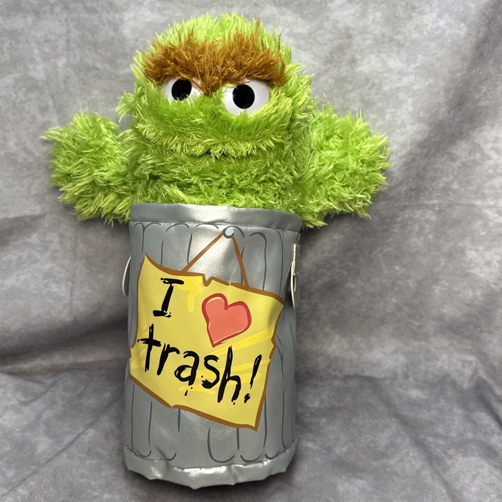 Oscar the Grouch Sesame Street Place I Love Trash SeaWorld Plush Toy 14"